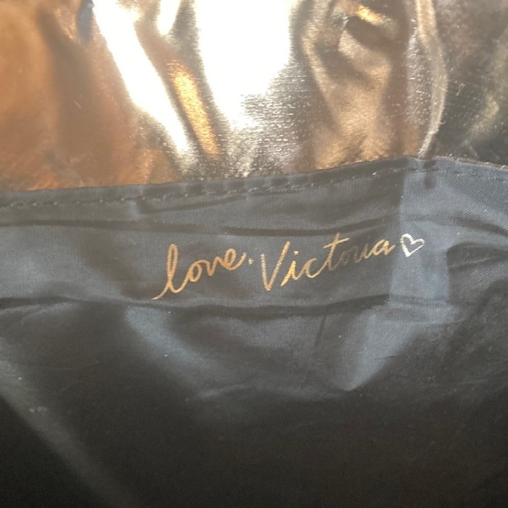 VICTORIA’S SECRET Metallic Quilted Tote - Picture 8 of 10